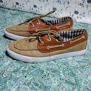 Jubilee, two tone brown shoes.